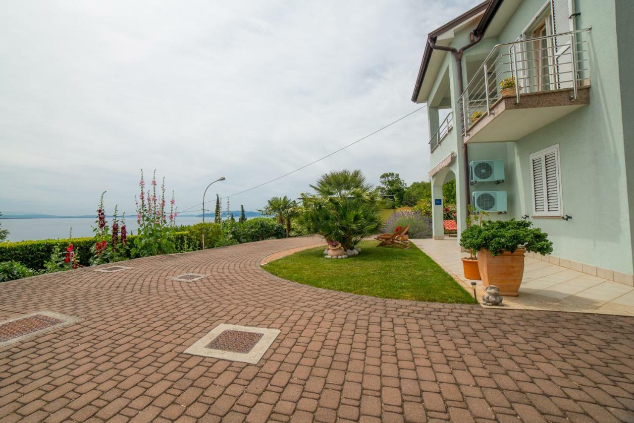 Apartment Opatija Bagian luar foto
